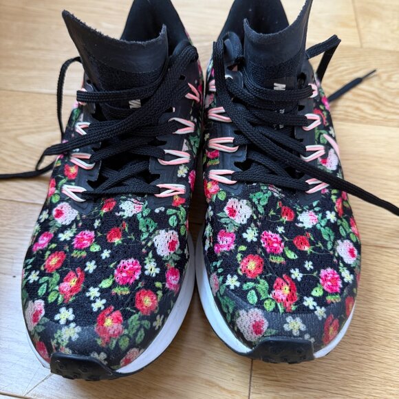 Nike Air Zoom Pegasus 36 Vintage Floral Size 7.5W / 6Y - Picture 2 of 8